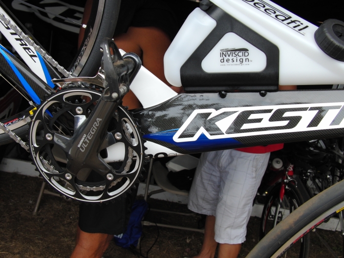 The downtube on the airfoil is broader near the bottom bracket